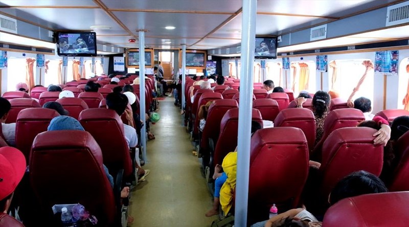 Trẻ em dưới 6 tuổi sẽ được miễn vé tàu dịp cao điểm hè